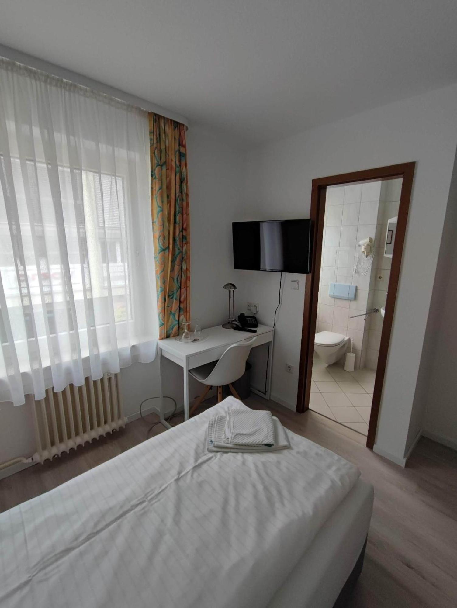 Hotel Schiff Раштатт Экстерьер фото