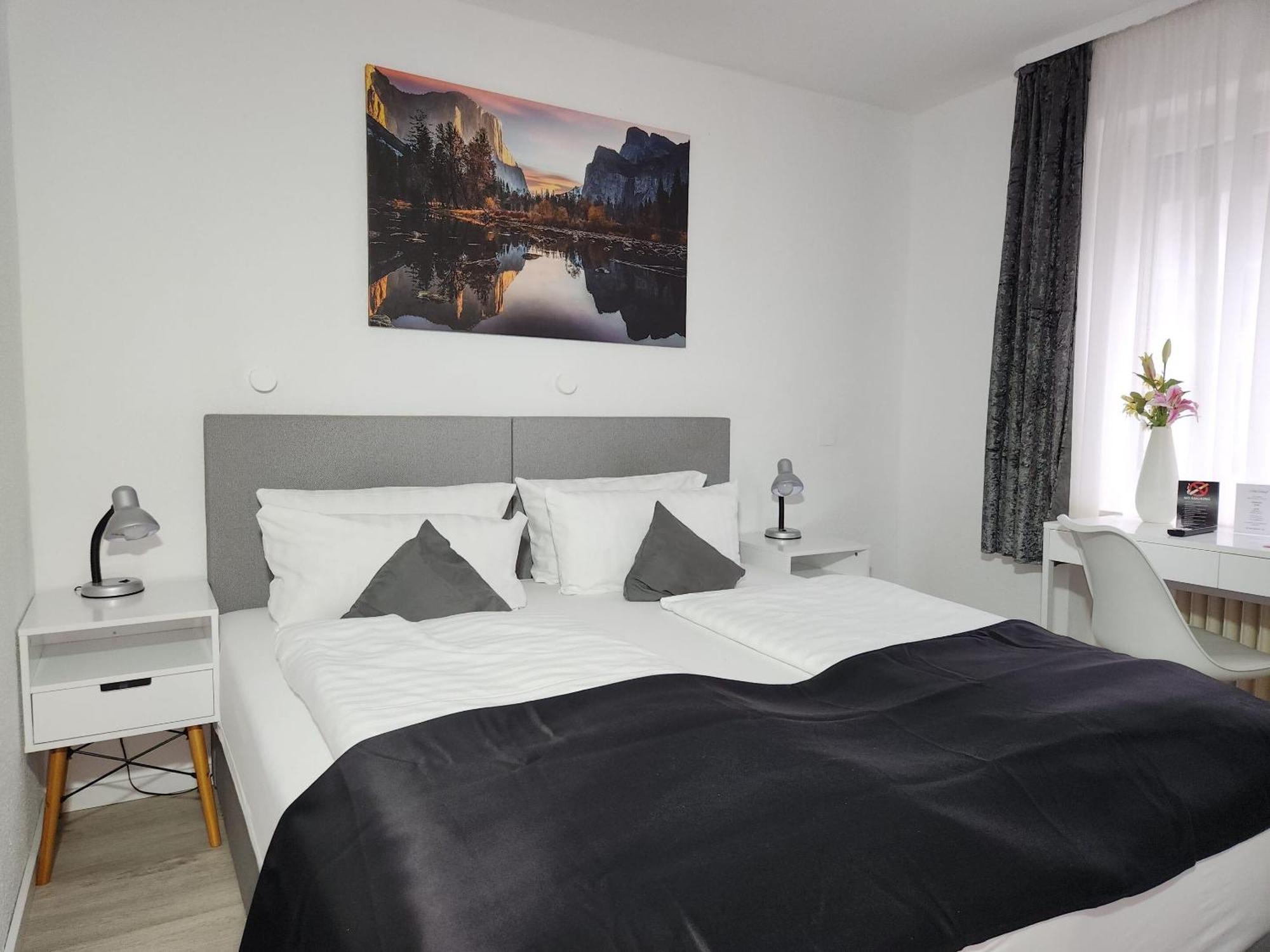 Hotel Schiff Раштатт Экстерьер фото